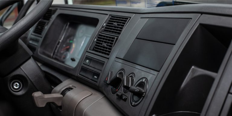 3V0A5318-copy-1-768x385